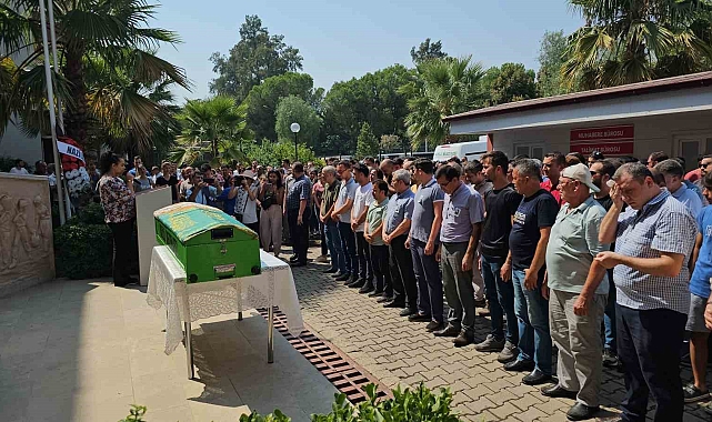 Adliye çalışanı genç kadın gözyaşları içinde uğurlandı
