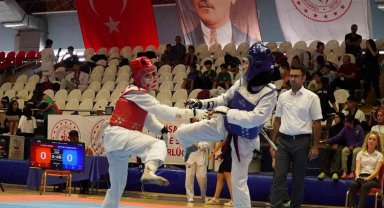Anadolu Yıldızlar Ligi Tekvando Yarı Finalleri müsabakaları sona erdi