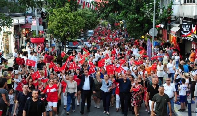 Balçova'da Zafer Bayramı coşkusu