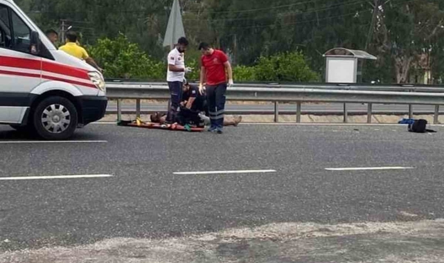 Bariyerlere çarpan motosiklet sürücüsü öldü