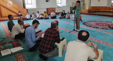 Dumlupınar'da ezan okuma yarışması