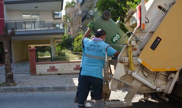 Efeler'de aylık 9 bin ton çöp toplanıyor