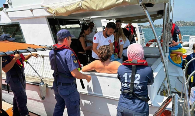 Fethiye'de gezi teknesinde yaralanan vatandaşa tıbbi tahliye