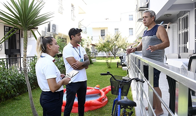 Güvercin Masa vatandaşları dinliyor