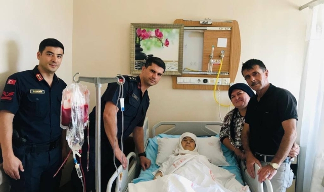 Jandarma şehit ailelerini unutmuyor