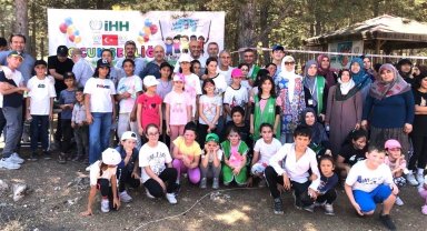 Kütahya İHH tarafından düzenlenen "Çocuk Şenliği" etkinliği yoğun bir katılımla gerçekleştirildi
