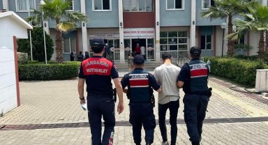 Kuyucak'ta aranan şahsı Jandarma yakaladı
