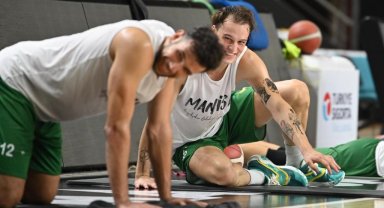 Manisa BBSK Basketbol Takımı hazırlıklarını sürdürüyor