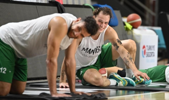 Manisa BBSK Basketbol Takımı hazırlıklarını sürdürüyor