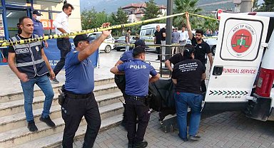 Markette kan donduran olay: Eşini silahla vuran koca intihar etti