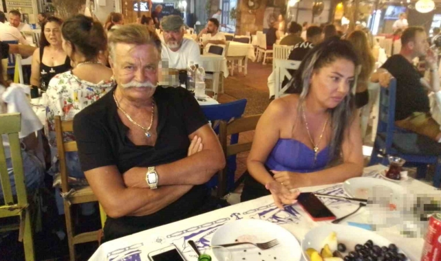 Nuri Alço Fethiye'de yorgunluk atıyor