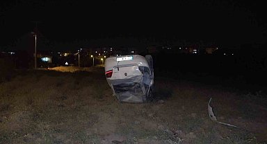 Takla atan otomobildeki 1'i çocuk 4 kişi yaralandı
