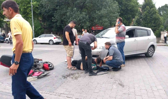 Tavşanlı'da otomobil ile elektrikli motosiklet çarpıştı: 1 yaralı