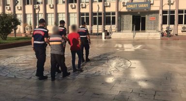 Zehir taciri baba ve oğlu bir ton uyuşturucu ile yakalandı