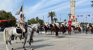 101'inci yılında İzmir'in kurtuluşu canlandırıldı