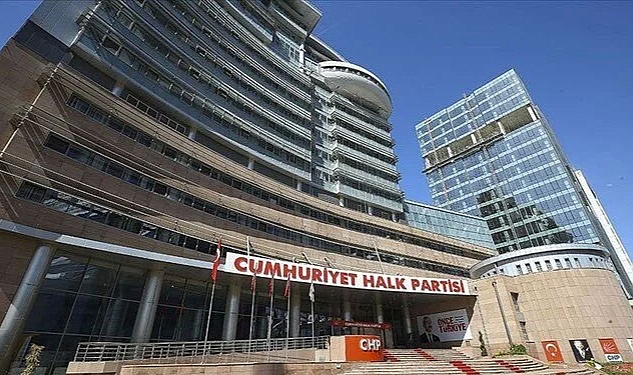 CHP’de danışman krizi