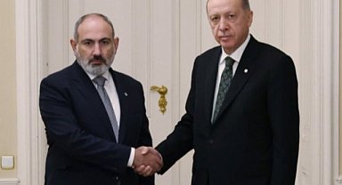 Cumhurbaşkanı Erdoğan, Paşinyan ile görüştü