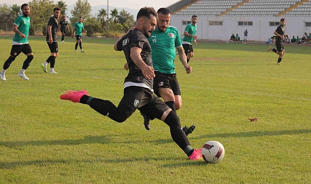 Efeler, son hazırlık maçından galip ayrıldı