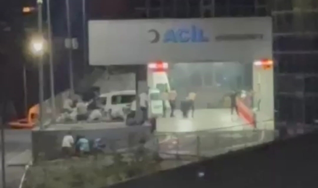 İzmir'de hastane önünde silahlı çatışmayla ilgili 2 gözaltı