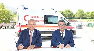 PAÜ Hastanesine yeni bir ambulans bağışlandı