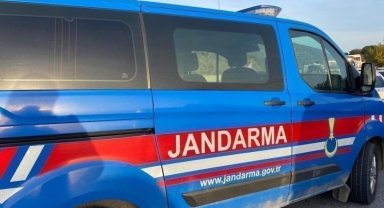 Şüpheli şahısların üzerlerinden uyuşturucu madde ele geçirildi