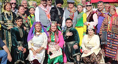 Türk dünyasının büyük buluşması İzmir'de başladı
