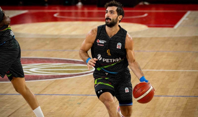 Aliağa Petkimspor kaptanı Yunus Emre Sonsırma, ameliyat oldu