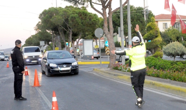 Çeşme'de bir ay içinde çeşitli suçlardan aranan 196 kişi yakalandı