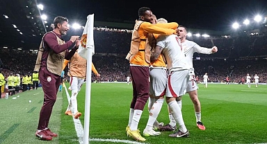 Galatasaray’ın Manchester United zaferi İngiliz medyasında manşetlere çıktı