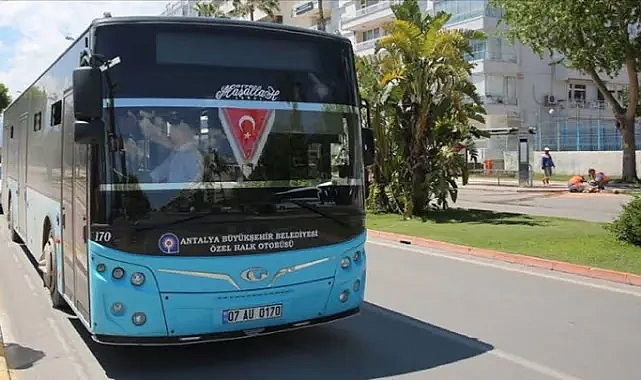 Halk otobüslerinden bazı serbest kart sahiplerini ücretli taşıma uygulaması