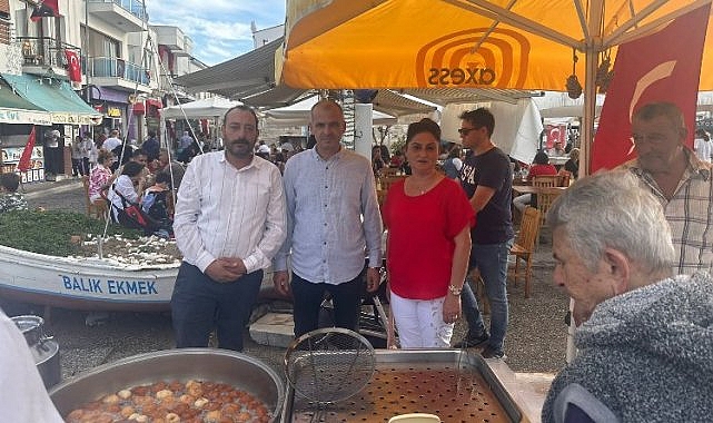 İzmir Foça'da MHP'den lokma hayrı