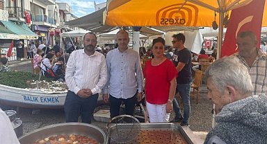 İzmir Foça'da MHP'den lokma hayrı