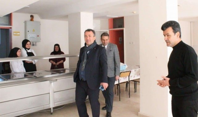 İzmir'de İmam Hatip Liseleri YKS'de önemli başarılara imza attı