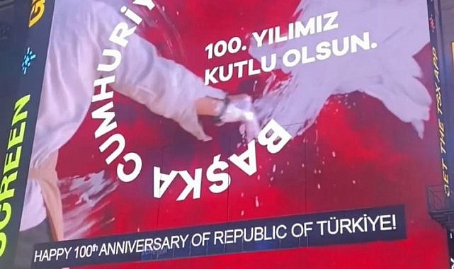Sabancı, 100. yıl coşkusunu Times Meydanı'na taşıdı