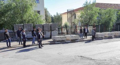 Bayraklı Gümüşpala'da trafik sorununa çözüm