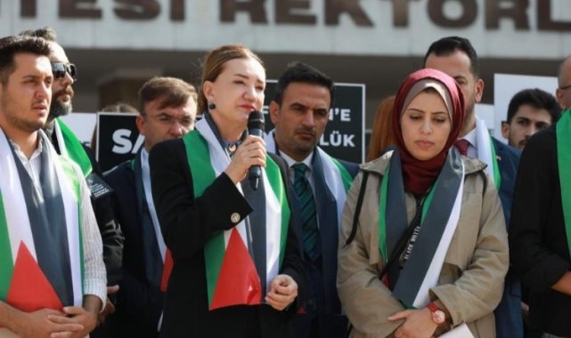 Dokuz Eylül'de İsrail mallarına boykot!
