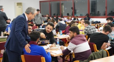 EÜ Merkez Kütüphanesi öğrenciler için sosyal yaşam alanına dönüştü