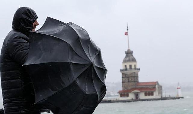 Fırtına İstanbu'da can aldı