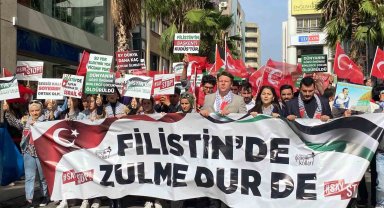İzmir'de AK Partili gençler, Gazze için yürüdü