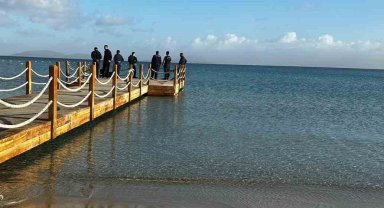 İzmir'de denizde kaybolan şahsı arama çalışmaları sürüyor