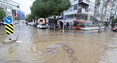 İzmir'de hayat felç oldu