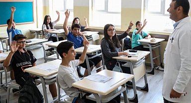 Öğretmenlerin ücretlerine yüzde 25 artış!