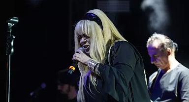 Zerrin Özer'den tedavi süreciyle ilgili açıklama