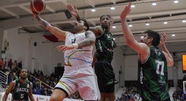 Aliağa Petkimspor, 4 maç sonra kazandı