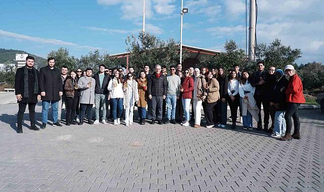 Foça'da Ege üniversitesi öğrencilerine kooperatifçilik dersi