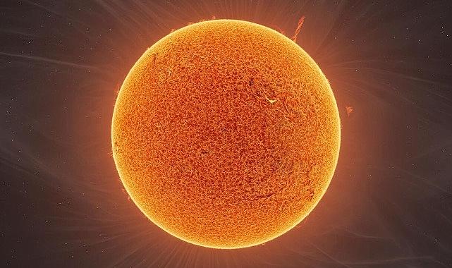 Güneş'te son yıllardaki en güçlü patlama Dünya'daki radyo sinyallerini bozdu