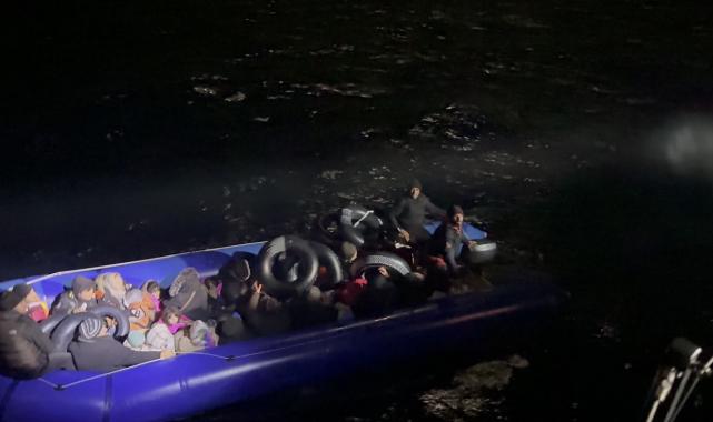İzmir açıklarında 11 düzensiz göçmen kurtarıldı, 34 göçmen yakalandı