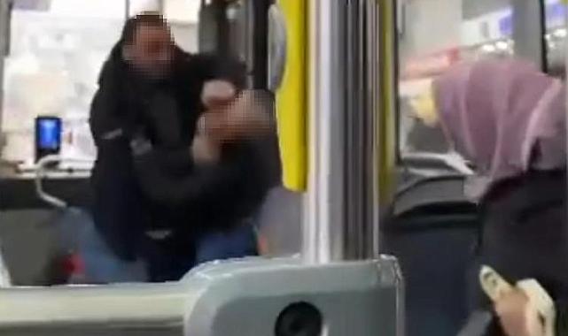 İzmir'de belediye otobüsünde bıçaklama anı kamerada