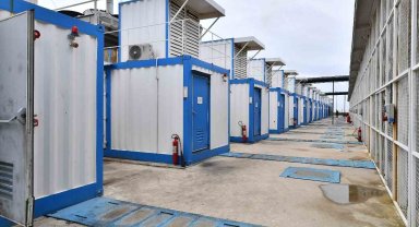 İzmir'in çöpünden hem elektrik hem de yakıt elde ediliyor