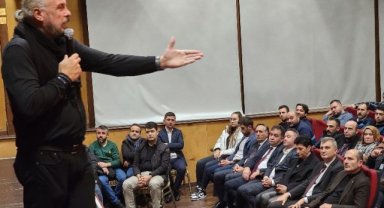 Mete Yarar savunma sanayisini Gölcük'te anlattı